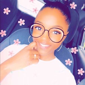 Meet your Posher, Valendrea